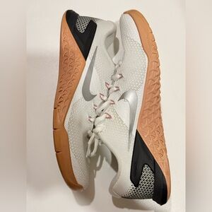 Training NIKE METCON